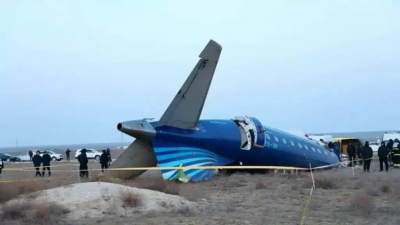 Появились новые подробности крушения самолета AZAL под Актау
