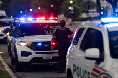 Мужчина расстрелял детей и попытался скрыться на угнанном автомобиле