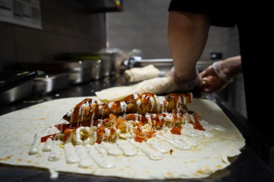 Владелец сети &laquo;Shaurma City&raquo; рассказал, как потерял 30 миллионов из-за локации