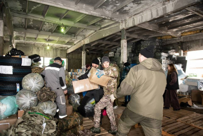 &laquo;Туда, где особенно важна поддержка&raquo;: нижнекамцы собрали 20 тонн грузов для бойцов СВО
