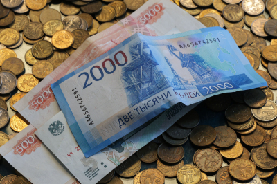 Бюджет РФ&nbsp;за&nbsp;три месяца ушел в&nbsp;минус на&nbsp;4,5 триллиона &ndash; дефицит превысил годовой показатель