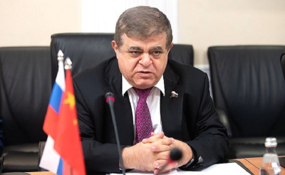 Джабаров назвал Зеленского плутом из-за условия для встречи с Путиным