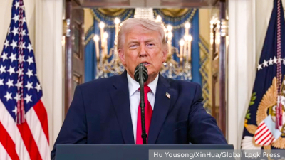 ЕК и Британия договорились работать над возобновлением судоходства в Ормузе