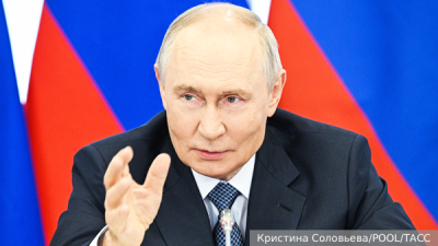 Путин назвал сильных специалистов залогом качества социальной сферы