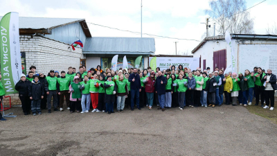 В Казани прошел экологический субботник с участием более 100 активистов