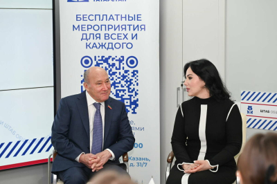 Марат Ахметов обсудил со студентами традиции, язык и развитие сельского хозяйства