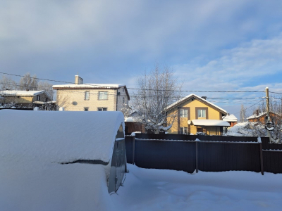 &laquo;Ждем весны?&raquo;: жители Калуги и Дзержинского района жалуются на многомесячные снежные заносы