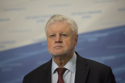 Миронов предложил запретить экспорт дизеля и регулировать цены на бензин