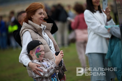 Миронов предложил ввести &laquo;зарплату для мам&raquo;