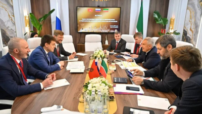 Минниханов встретился с губернатором Красноярского края на полях ПМЭФ 04/06/2026 &ndash; Новости