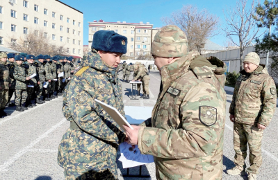 Чествовали увольняемых в запас