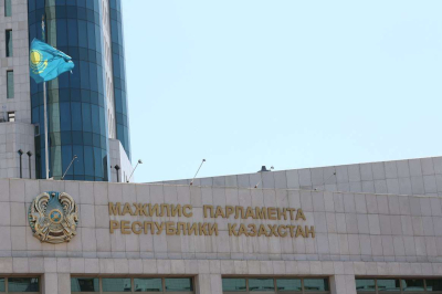 «Подлинный ужас кроется глубже»: мажилисмены требуют назвать доноров иностранных НПО