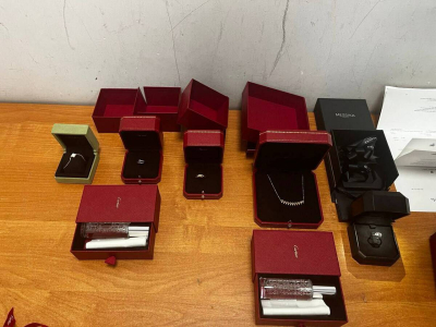 Двоих челнинцев поймали при попытке ввезти золото на более чем 1 млн рублей