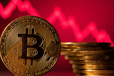 Крипторынок в режиме ожидания: откат BTC не повлиял на общий позитив