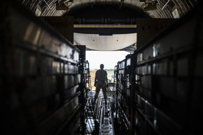 Дандыкин заявил об отсутствии у США сил для наземной операции в Иране